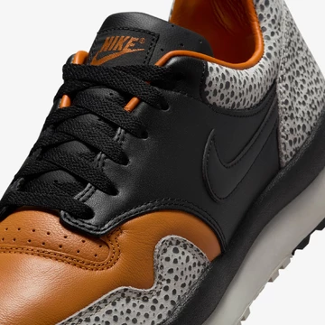 Nike Air Safari OG Monarch Detail Mitte