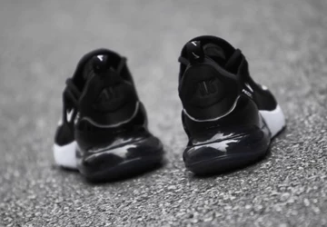 Nike Air Max 270 Black/White