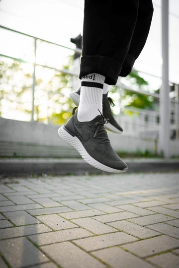 Nike Epic Flyknit React Cargo Khaki