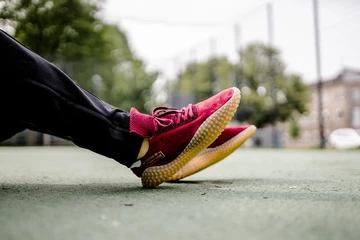 adidas Kamanda Burgundy