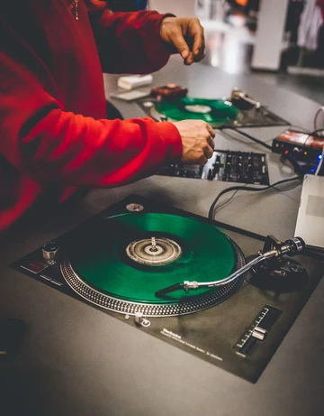 Nike Air Jordan 1 Mid Customization Event by SNIPES - Photo Recap