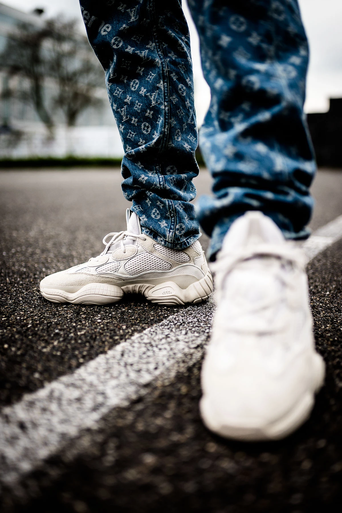 adidas Yeezy 500 Blush on feet Dead Stock