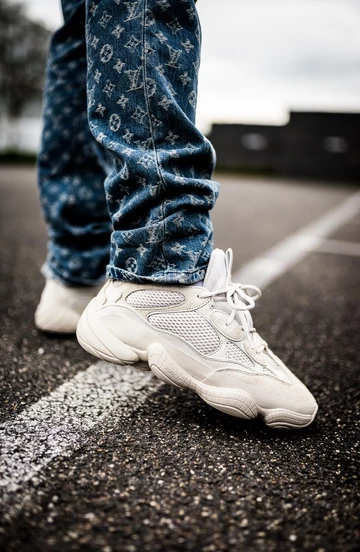 adidas Yeezy 500 Blush - on feet