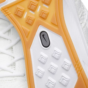 Nike Flyknit Trainer White Gum