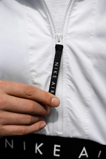 Outfit: Nike Sportswear x Air Max 1 Grey/Black