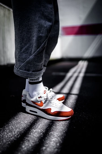 Am Fuß: Nike Air Max 1 Mars Stone