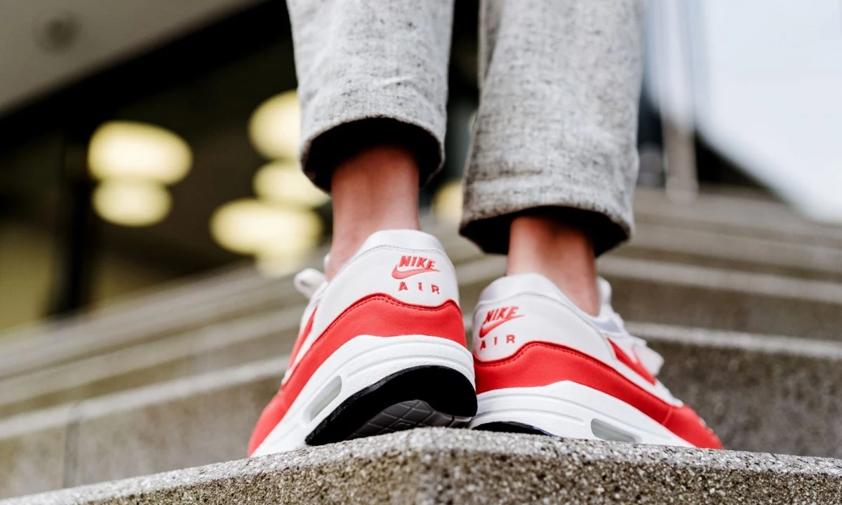 Nike air max 1 watermelon on feet best sale