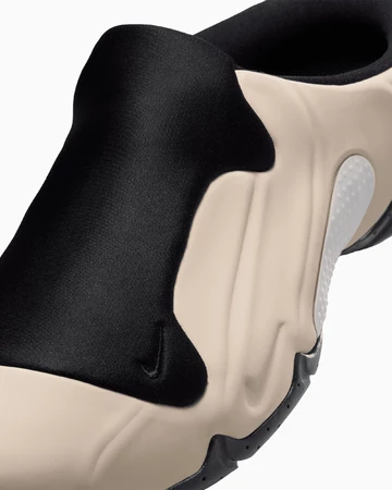 Nike Clogposite Sanddrift Upper Closeup