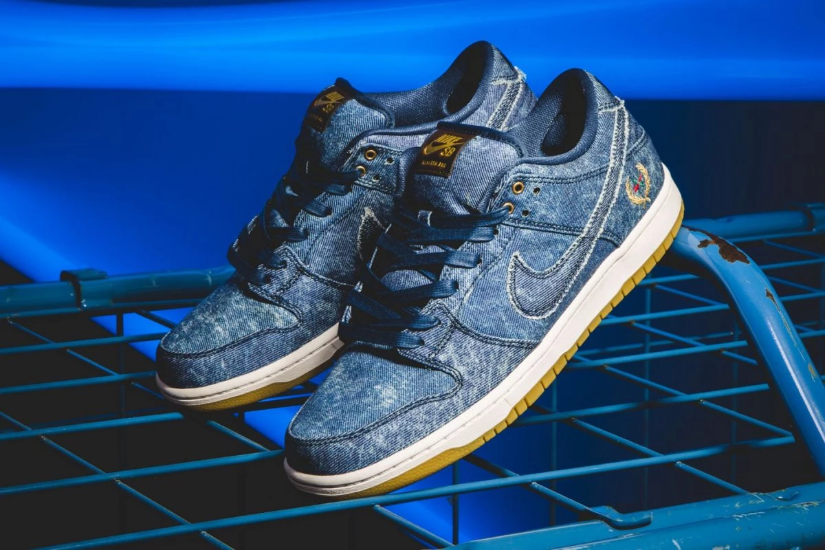Nike SB Dunk Low Denim 883232-441 | Dead Stock