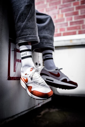 Am Fuß: Nike Air Max 1 Mars Stone