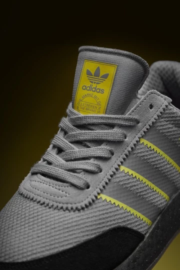 size? x adidas I-5923 Manchester Showers