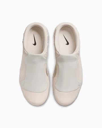 Nike Clogposite Light Orewood Brown Paar von oben