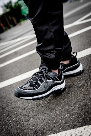 Nike Air Max 98 SE - LPU & on feet