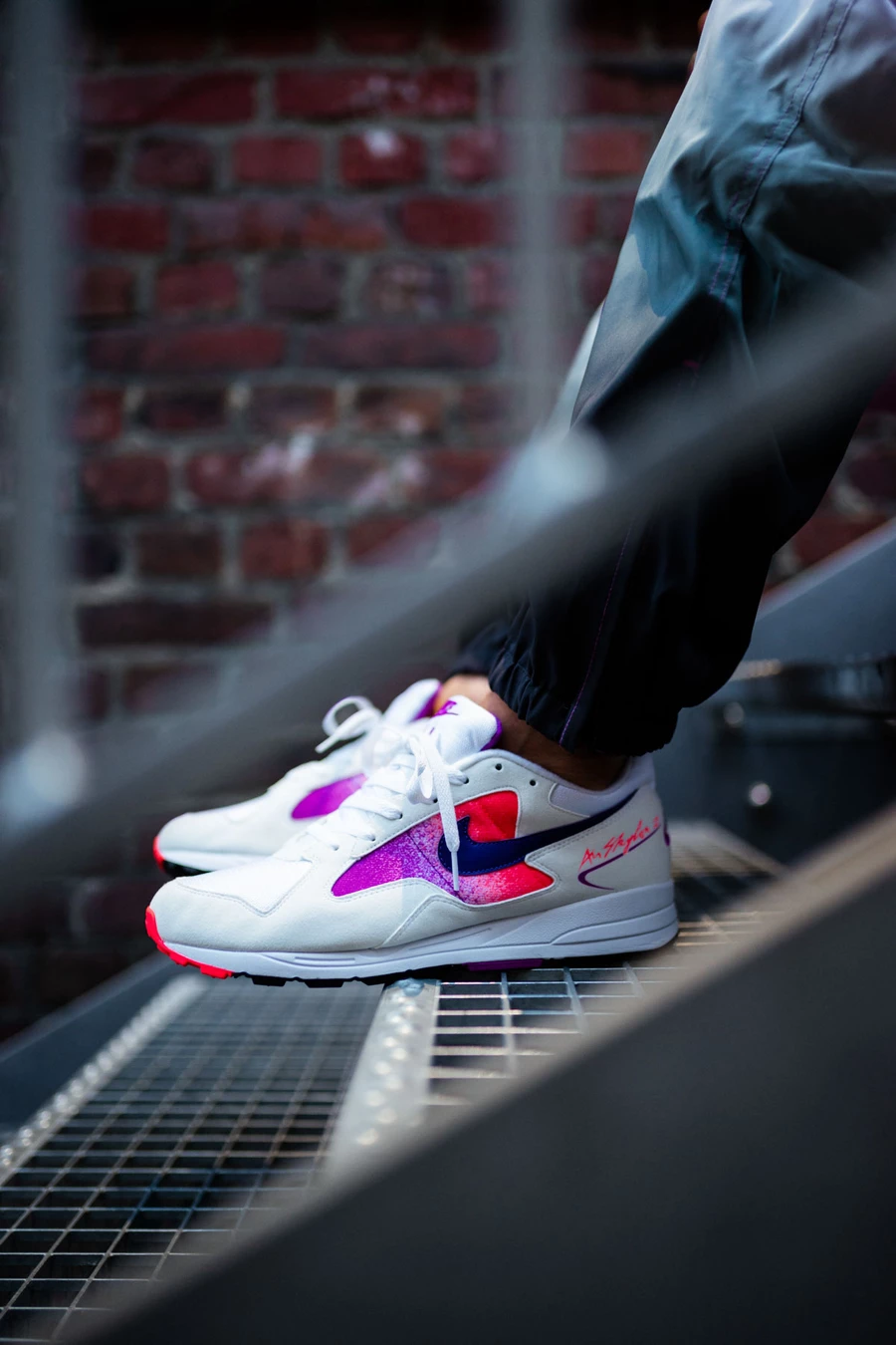 Nike air skylon 2 solar outlet red