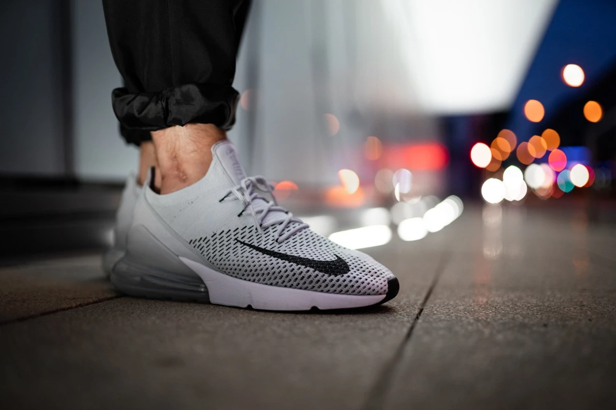 Nike air max 270 flyknit on foot hotsell