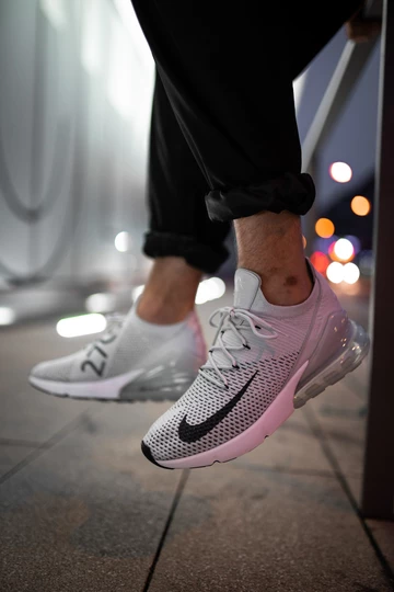 Nike Air Max 270 Flyknit - on feet