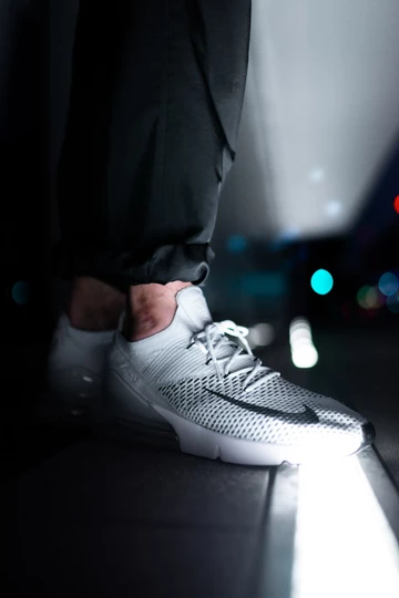 Nike Air Max 270 Flyknit - on feet