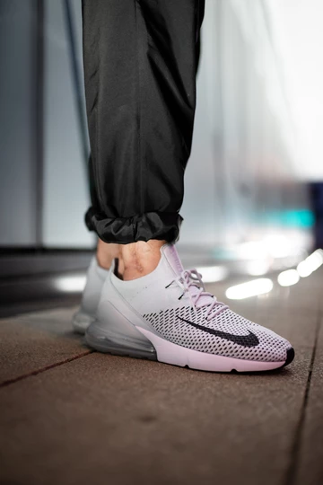 Nike Air Max 270 Flyknit - on feet