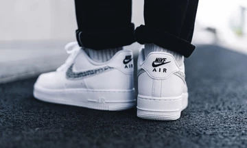 Nike Air Force 1 07 LV8 Just Do It Weiß