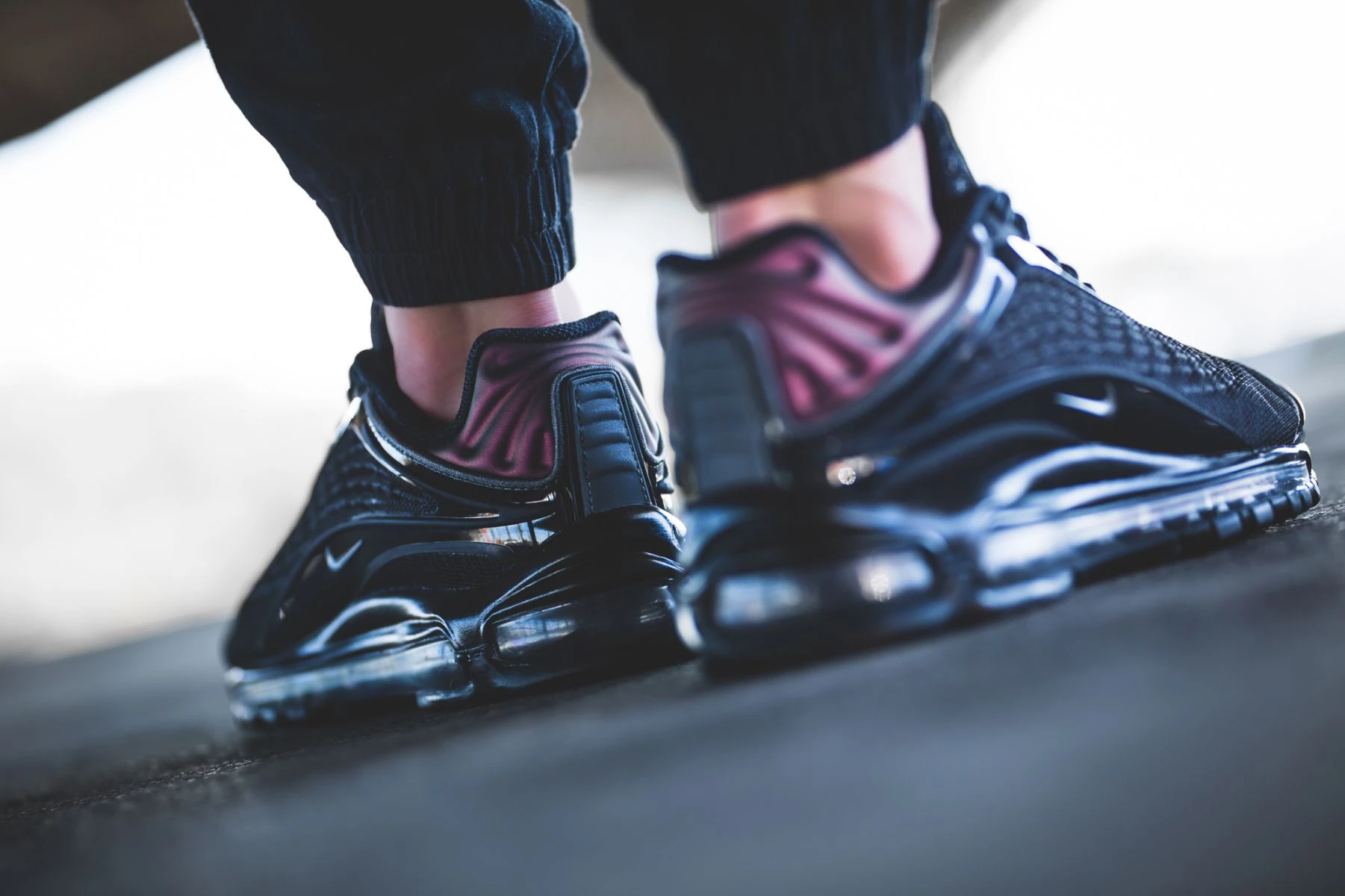 Nike Air Max Deluxe All Black Dead Stock