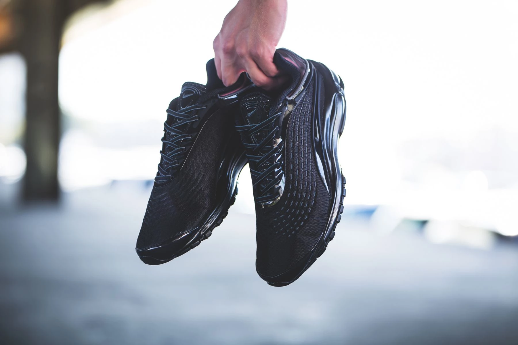 Air max deluxe nere on sale