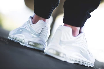 Nike Air Max Deluxe All White