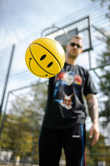 Air Jordan Future BRED - on feet