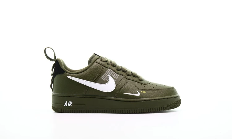 Black & white air force 1 07 lv8 utility trainers online