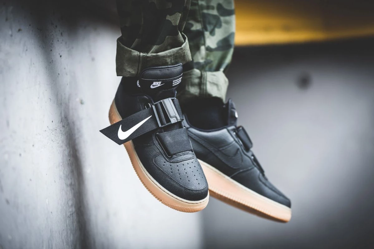 Nike Air Force 1 Utility Black AO1531 002 Dead Stock