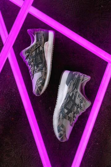 ASICSTIGER x atmos x Solebox Gel Lyte III