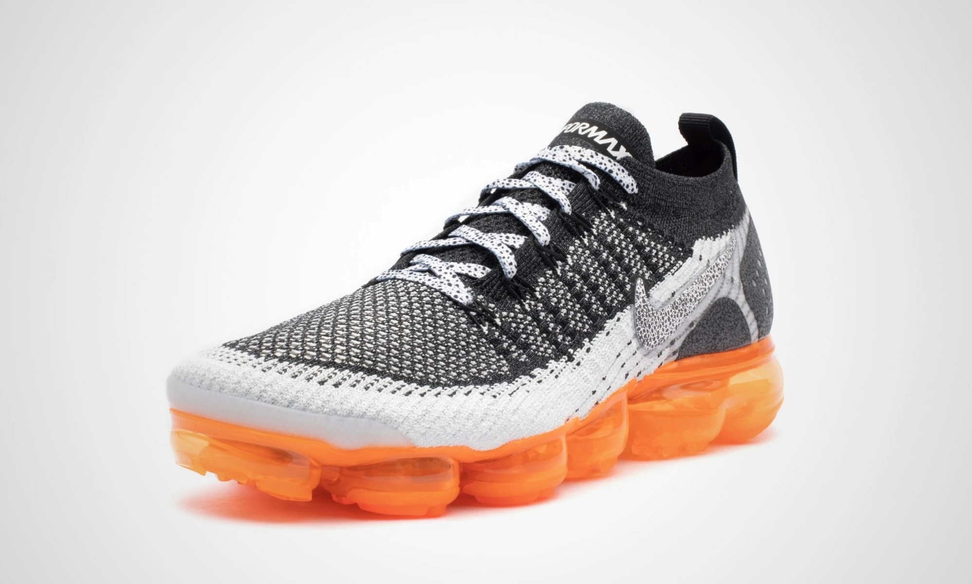 Air vapormax 2 white black online