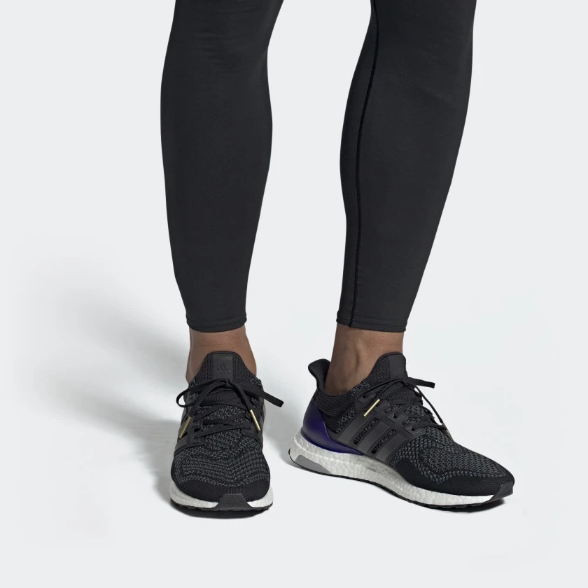 adidas gazelle silver green womens adidas ultraboost G28319