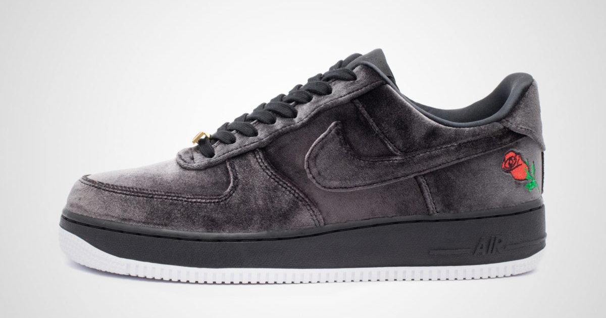 nike-air-force-1-07-qs-rose-