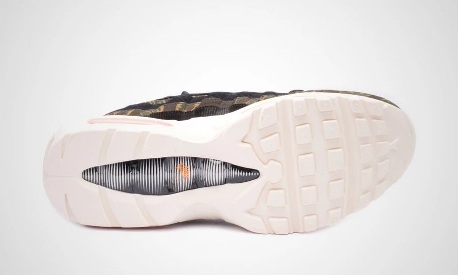 Nike x Carhartt WIP Air Max 95 AV3866-001 Dead Stock