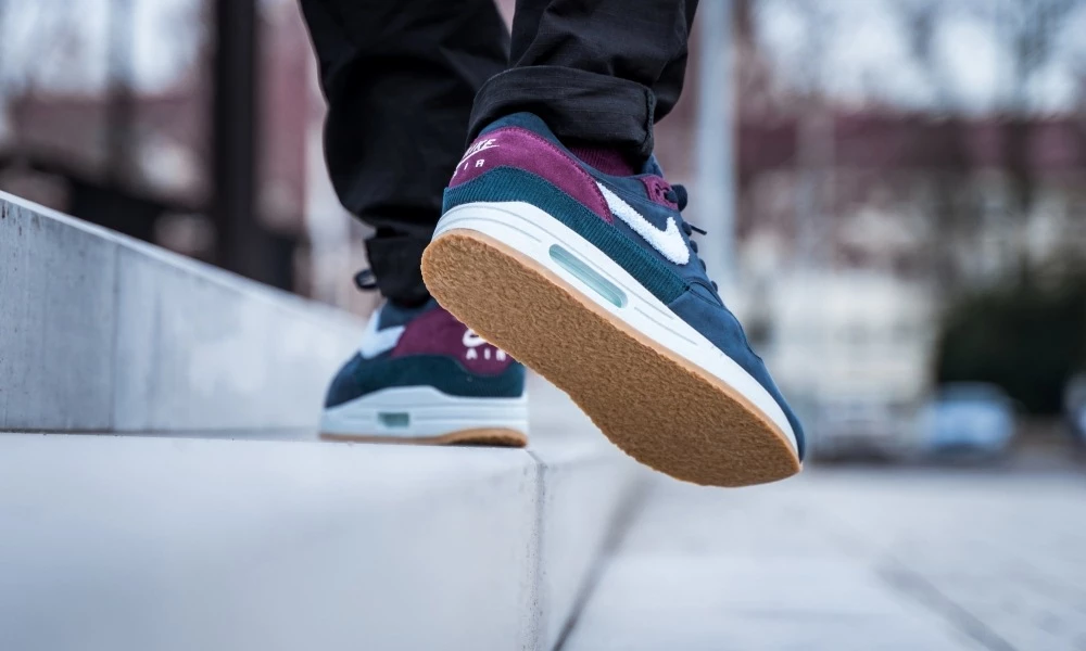 Nike Air Max 1 Crepe Dark Obsidian Dead Stock