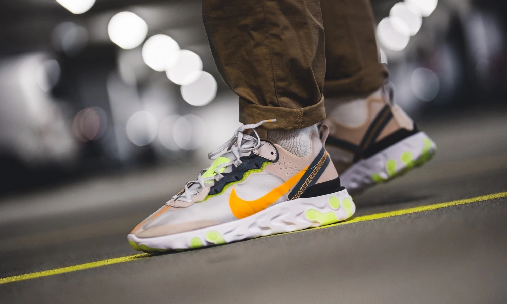 Nike React Element 87 Laser Orange Dead Stock