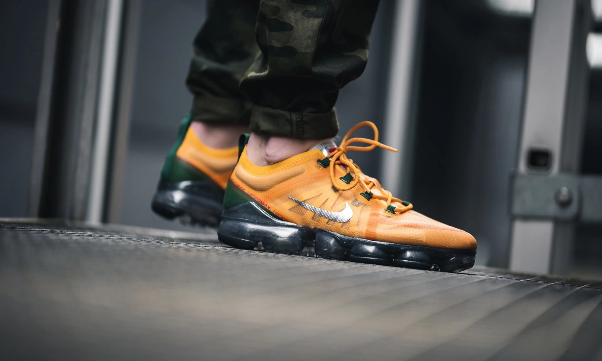 Nike Air VaporMax 2019 Canyon Gold Dead Stock