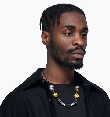 EAVE MOB Smiley Pearl Necklace