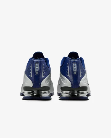 Nike Shox R4 Blue Void von hinten