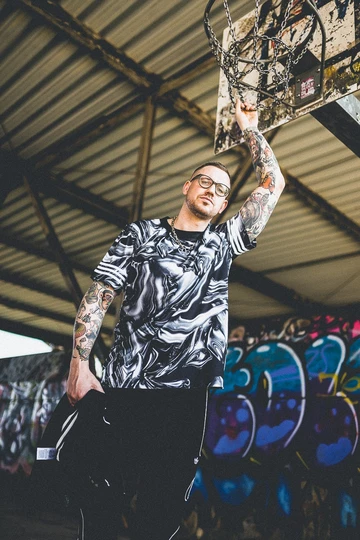 adidas SPRT Kollektion x adidas Consortium FYW S-97