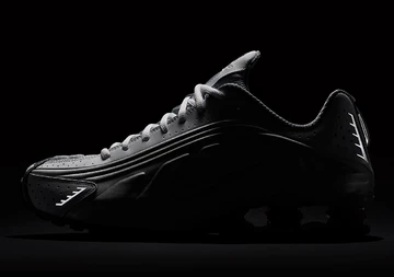 Nike Shox R4 Comet Red