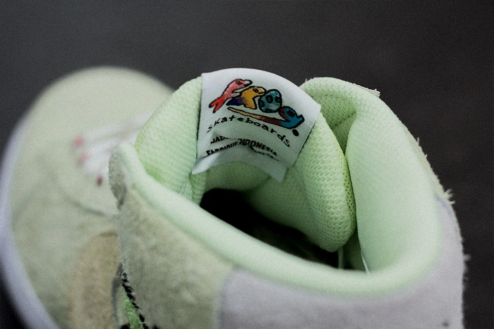 Nike SB x FROG Skateboards Blazer Mid Dead Stock