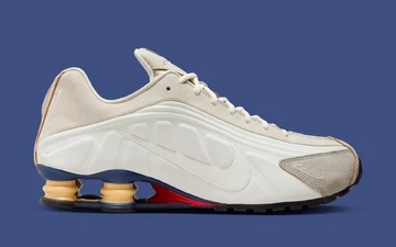 Nike Shox R4 Phantom Außenseite 2