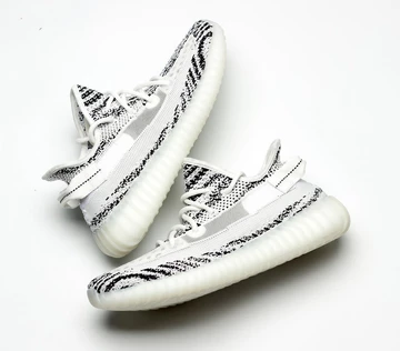 Neuer adidas YEEZY 350 V2 Zebra?