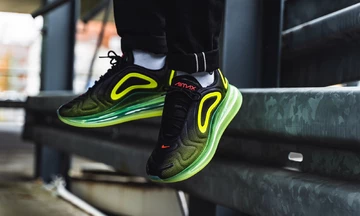 Nike Air Max 720 Volt