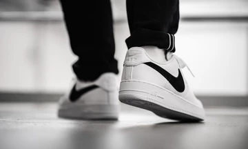Nike Air Force 1 PRM Big Swoosh - on feet