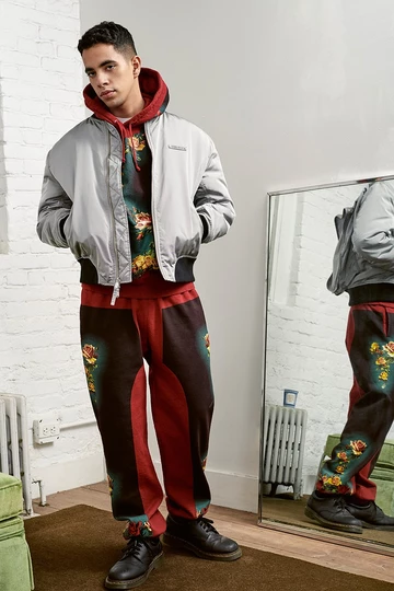 Supreme x Jean Paul Gaultier Collection auf einem Blick