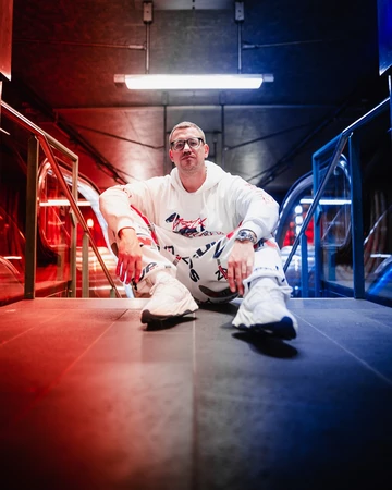 adidas Yeezy Boost 700 Analog - detail shots