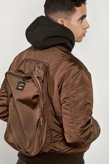 Supreme x Jean Paul Gaultier Collection auf einem Blick