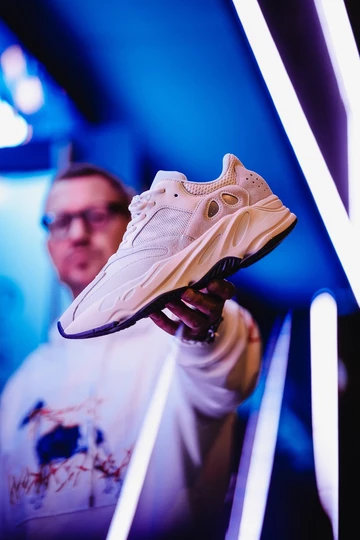 adidas Yeezy Boost 700 Analog - detail shots